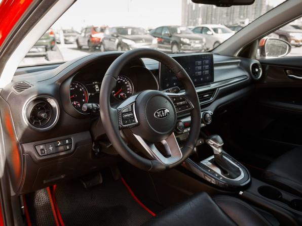 Kia Cerato IV с пробегом 2019 года, цена 1 823 000 рублей, 121527 км, седан, Автокод Объявления
