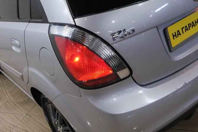 Kia Rio II Рестайлинг с пробегом 2011 года, цена 599 000 рублей, 87000 км, хэтчбек, Автокод Объявления