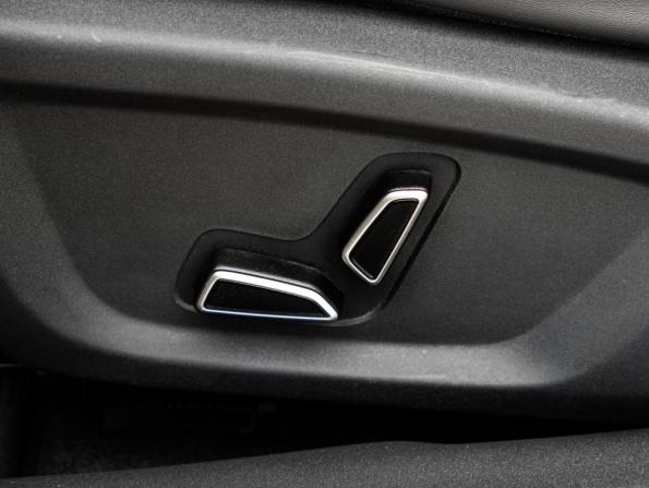Changan UNI-V I с пробегом 2023 года, цена 2 310 000 рублей, 33730 км, лифтбек, Автокод Объявления