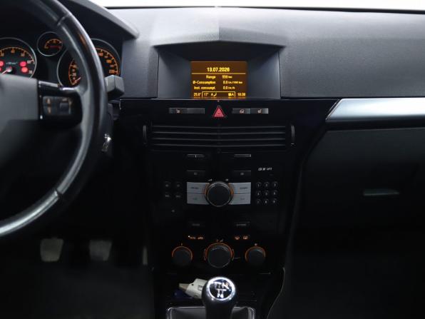 Opel Astra H Рестайлинг с пробегом 2011 года, цена 550 000 рублей, 242063 км, хэтчбек, Автокод Объявления