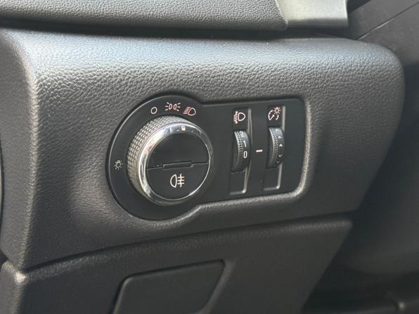 Opel Astra J с пробегом 2011 года, цена 599 000 рублей, 185159 км, хэтчбек, Автокод Объявления
