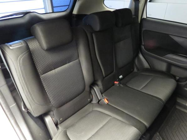 Mitsubishi Outlander III Рестайлинг 3 с пробегом 2019 года, цена 1 795 000 рублей, 211000 км, внедорожник, Автокод Объявления