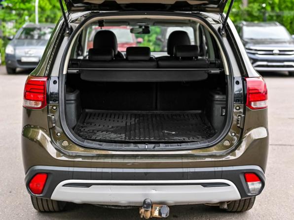 Mitsubishi Outlander III Рестайлинг 3 с пробегом 2019 года, цена 1 770 000 рублей, 224650 км, внедорожник, Автокод Объявления