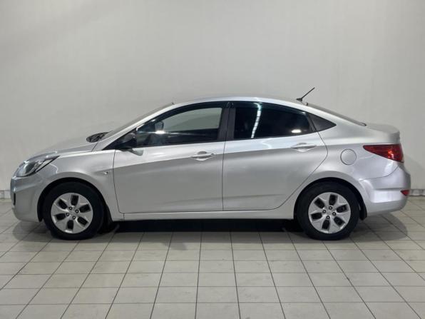 Hyundai Solaris I с пробегом 2011 года, цена 635 000 рублей, 213598 км, седан, Автокод Объявления