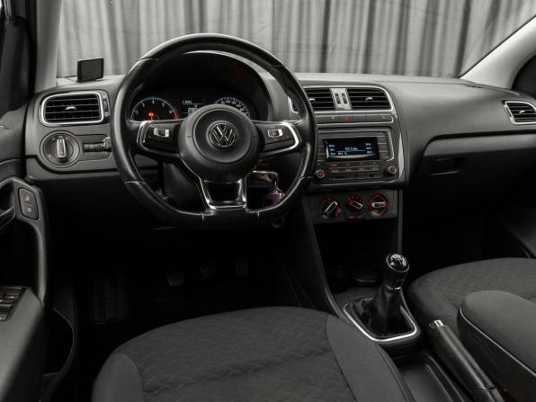 Volkswagen Polo V Рестайлинг с пробегом 2020 года, цена 1 180 000 рублей, 151348 км, седан, Автокод Объявления