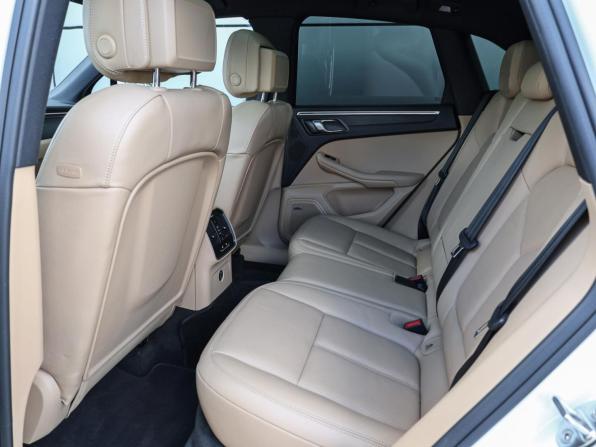 Porsche Macan I с пробегом 2018 года, цена 3 949 000 рублей, 114721 км, внедорожник, Автокод Объявления
