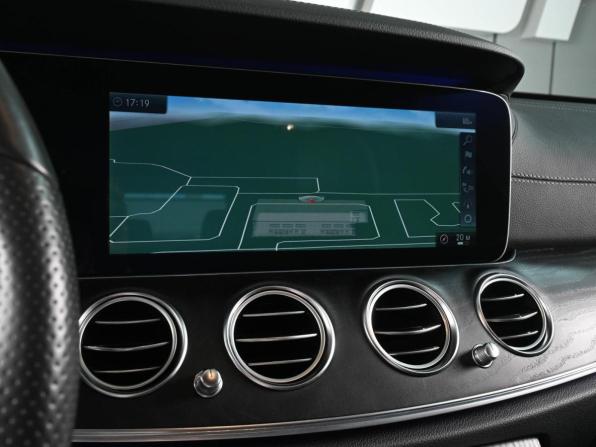 Mercedes-Benz E-Класс V (W213 S213 C238) с пробегом 2017 года, цена 3 399 000 рублей, 63192 км, седан, Автокод Объявления