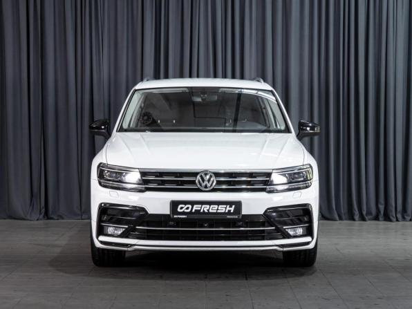 Volkswagen Tiguan II с пробегом 2018 года, цена 2 800 000 рублей, 161404 км, внедорожник, Автокод Объявления