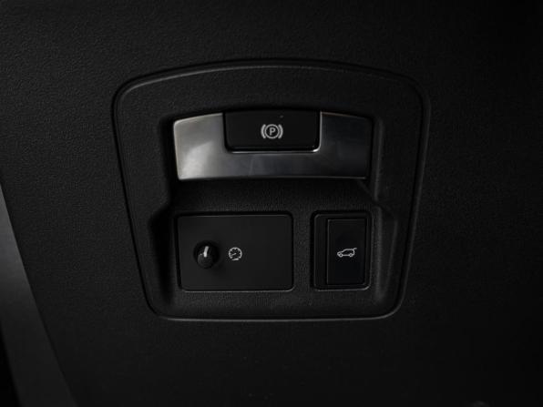 Land Rover Range Rover Velar I с пробегом 2017 года, цена 3 810 000 рублей, 77217 км, внедорожник, Автокод Объявления