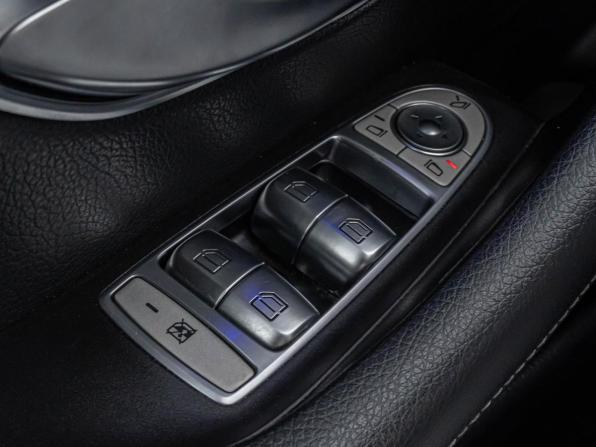 Mercedes-Benz E-Класс V (W213 S213 C238) Рестайлинг с пробегом 2021 года, цена 4 600 000 рублей, 99077 км, седан, Автокод Объявления