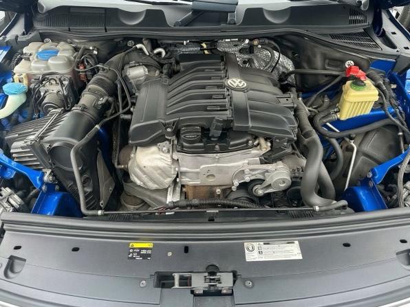 Volkswagen Touareg II Рестайлинг с пробегом 2015 года, цена 2 299 000 рублей, 217555 км, внедорожник, Автокод Объявления