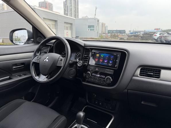 Mitsubishi Outlander III Рестайлинг 3 с пробегом 2018 года, цена 1 475 000 рублей, 235000 км, внедорожник, Автокод Объявления