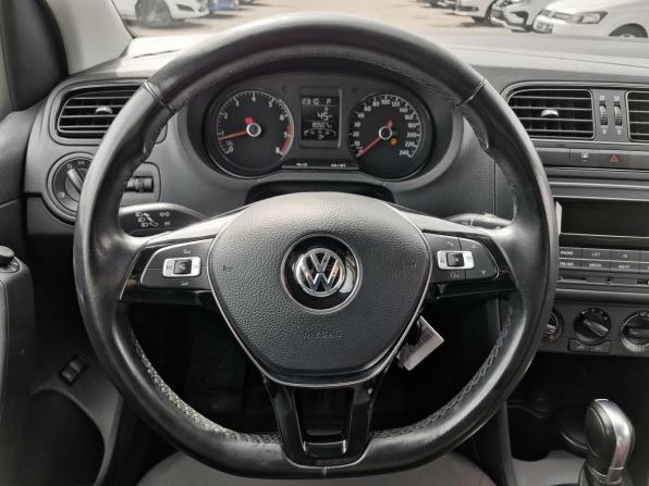 Volkswagen Polo V Рестайлинг с пробегом 2019 года, цена 1 459 000 рублей, 80507 км, седан, Автокод Объявления