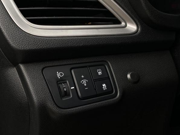 Hyundai Solaris II Рестайлинг с пробегом 2020 года, цена 1 049 000 рублей, 153134 км, седан, Автокод Объявления