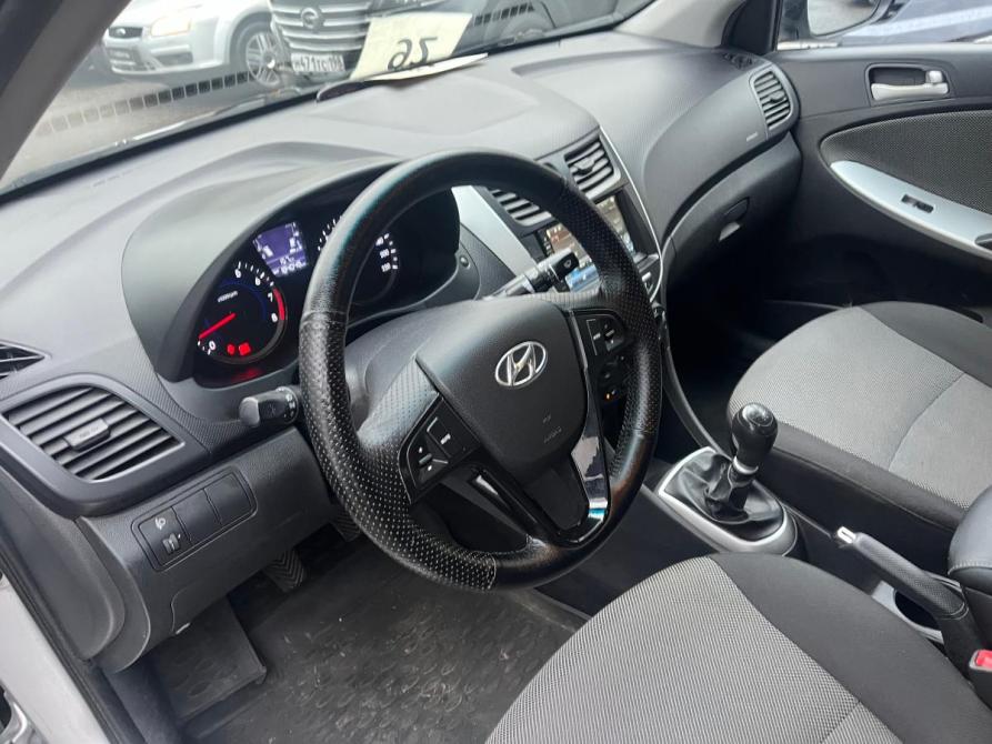 Hyundai Solaris I Санкт-Петербург  - изображение 8