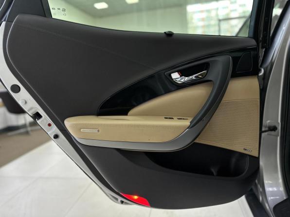 Hyundai Grandeur V с пробегом 2012 года, цена 1 590 000 рублей, 131336 км, седан, Автокод Объявления