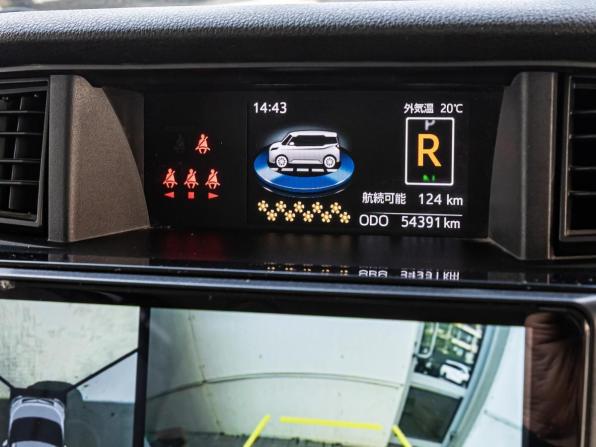 Toyota Roomy I Рестайлинг с пробегом 2021 года, цена 1 477 000 рублей, 54391 км, микровэн, Автокод Объявления