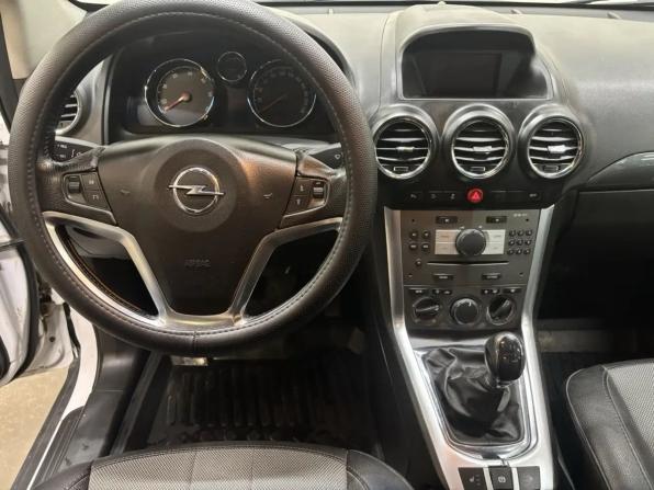 Opel Antara I Рестайлинг с пробегом 2013 года, цена 1 099 000 рублей, 109000 км, внедорожник, Автокод Объявления