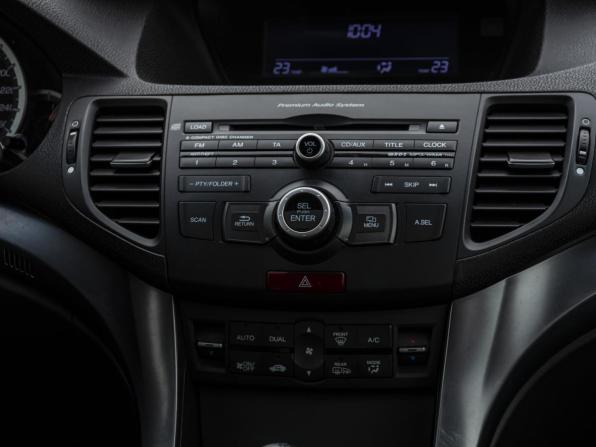Honda Accord VIII Рестайлинг с пробегом 2011 года, цена 1 198 000 рублей, 260234 км, седан, Автокод Объявления