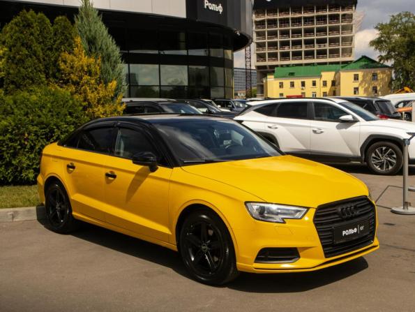 Audi A3 III (8V) Рестайлинг с пробегом 2018 года, цена 1 328 000 рублей, 205226 км, седан, Автокод Объявления