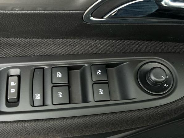 Opel Mokka I с пробегом 2013 года, цена 930 000 рублей, 147388 км, внедорожник, Автокод Объявления