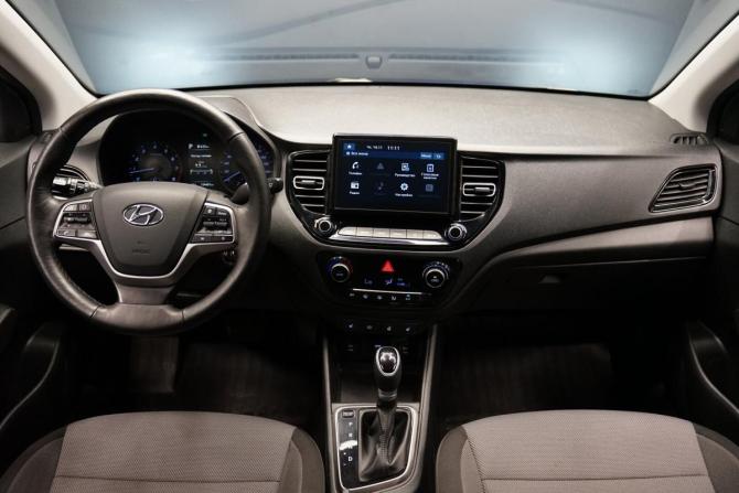 Hyundai Solaris II Рестайлинг с пробегом 2020 года, цена 1 740 000 рублей, 134400 км, седан, Автокод Объявления