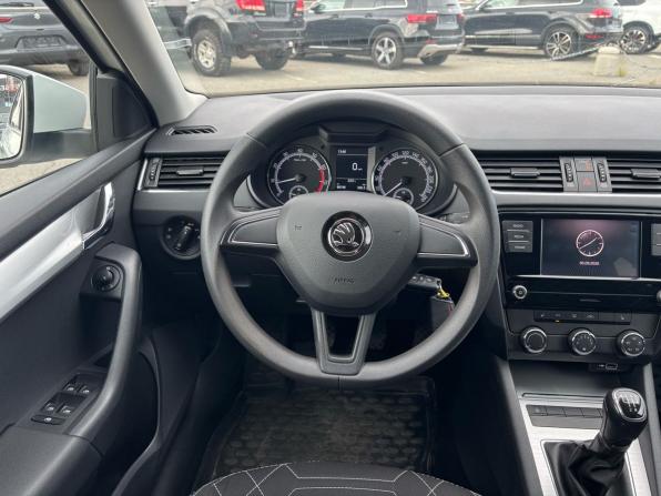 Skoda Octavia III (A7) Рестайлинг с пробегом 2018 года, цена 1 555 000 рублей, 98000 км, лифтбек, Автокод Объявления