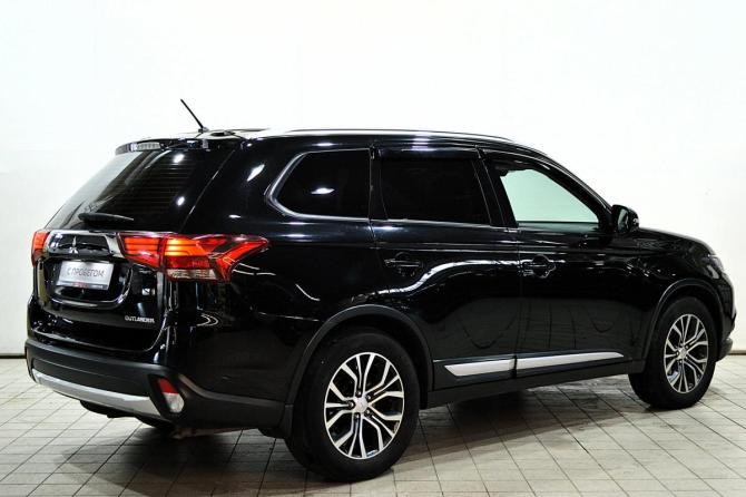 Mitsubishi Outlander III Рестайлинг 2 с пробегом 2015 года, цена 1 550 000 рублей, 181000 км, внедорожник, Автокод Объявления