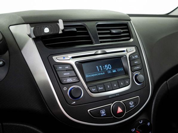 Hyundai Solaris I Рестайлинг с пробегом 2015 года, цена 1 100 000 рублей, 41009 км, седан, Автокод Объявления