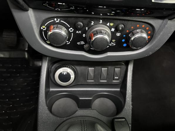Renault Duster I Рестайлинг с пробегом 2017 года, цена 1 190 000 рублей, 240000 км, внедорожник, Автокод Объявления