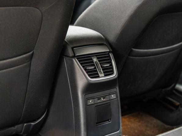 Skoda Octavia III (A7) Рестайлинг с пробегом 2020 года, цена 2 348 000 рублей, 71633 км, лифтбек, Автокод Объявления