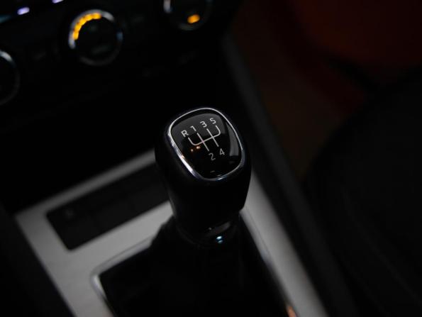 Skoda Octavia III (A7) с пробегом 2016 года, цена 1 299 000 рублей, 189981 км, лифтбек, Автокод Объявления