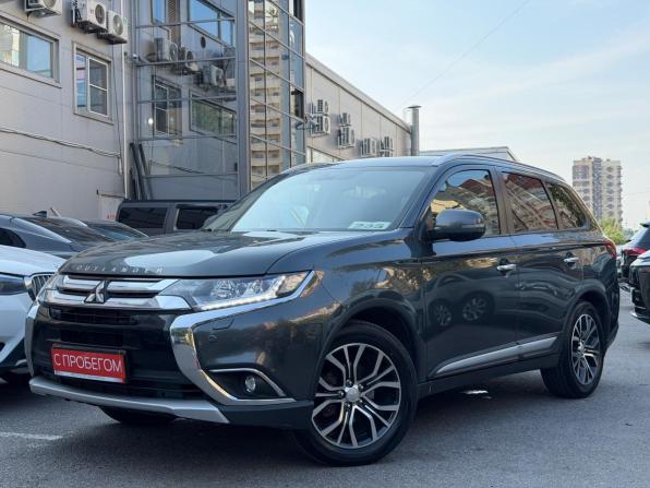 Mitsubishi Outlander III Рестайлинг 2 с пробегом 2018 года, цена 2 199 000 рублей, 107000 км, внедорожник, Автокод Объявления