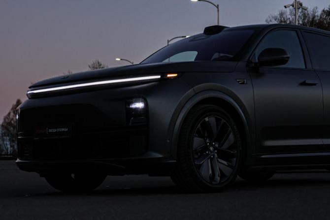Li Auto (Lixiang) L7 I Рестайлинг с пробегом 2025 года, цена 7 328 000 рублей, 14801 км, внедорожник, Автокод Объявления