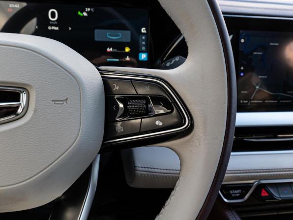 Geely Monjaro I с пробегом 2023 года, цена 3 220 000 рублей, 32050 км, внедорожник, Автокод Объявления