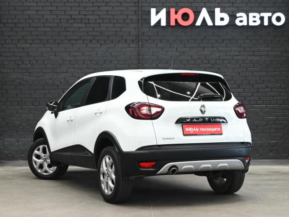 Renault Kaptur I с пробегом 2016 года, цена 1 400 000 рублей, 75888 км, внедорожник, Автокод Объявления