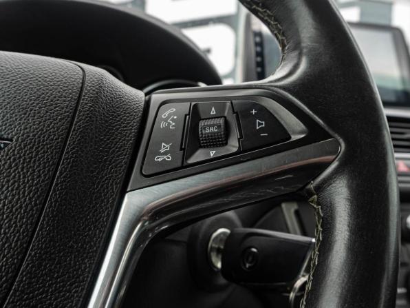 Opel Mokka I с пробегом 2014 года, цена 1 130 000 рублей, 200503 км, внедорожник, Автокод Объявления