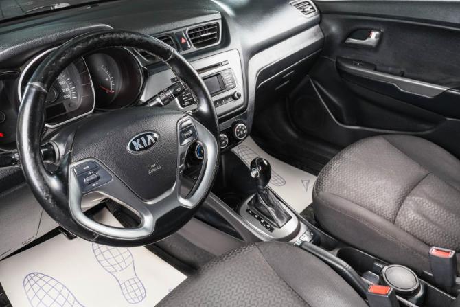 Kia Rio III Рестайлинг с пробегом 2016 года, цена 999 000 рублей, 300000 км, седан, Автокод Объявления