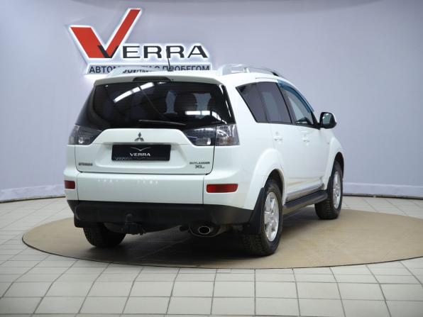 Mitsubishi Outlander II с пробегом 2008 года, цена 840 000 рублей, 267993 км, внедорожник, Автокод Объявления