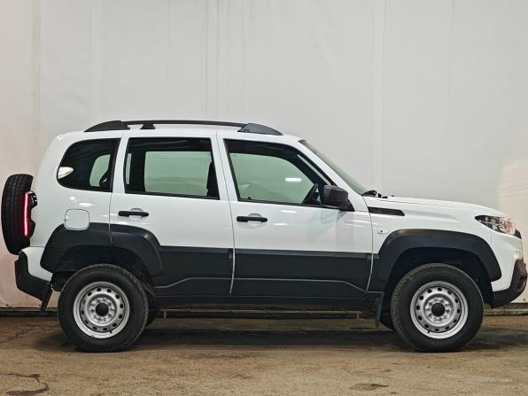 Lada (ВАЗ) Niva Travel I с пробегом 2024 года, цена 1 289 000 рублей, 14450 км, внедорожник, Автокод Объявления