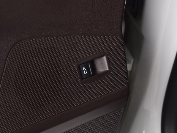 Volkswagen Passat B7 с пробегом 2012 года, цена 1 299 995 рублей, 202725 км, седан, Автокод Объявления