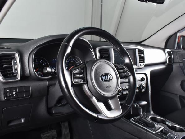Kia Sportage IV Рестайлинг с пробегом 2020 года, цена 2 599 999 рублей, 75756 км, внедорожник, Автокод Объявления