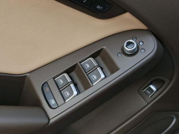 Audi A4 IV (B8) Рестайлинг с пробегом 2013 года, цена 1 699 000 рублей, 127126 км, седан, Автокод Объявления