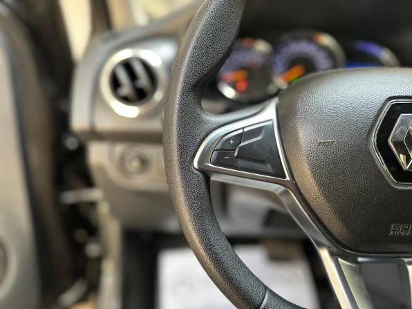 Renault Sandero II Рестайлинг с пробегом 2018 года, цена 1 270 000 рублей, 103926 км, хэтчбек, Автокод Объявления
