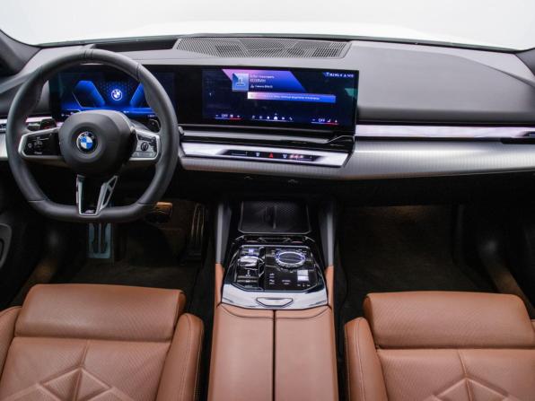 BMW 5 серии VIII (G60/G61/G68) с пробегом 2024 года, цена 7 780 000 рублей, 25502 км, седан, Автокод Объявления