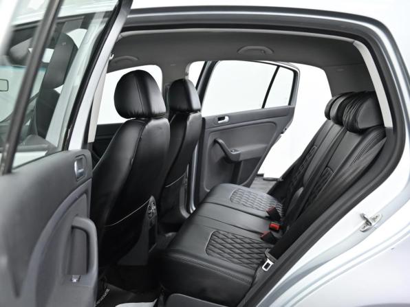Volkswagen Golf V с пробегом 2006 года, цена 549 000 рублей, 170000 км, хэтчбек, Автокод Объявления