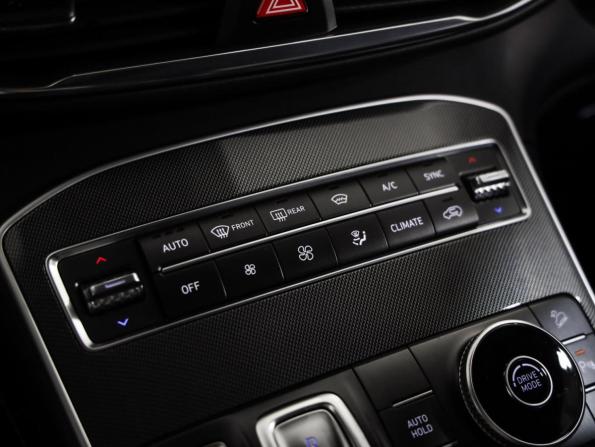 Hyundai Santa Fe IV Рестайлинг с пробегом 2023 года, цена 3 949 000 рублей, 25619 км, внедорожник, Автокод Объявления