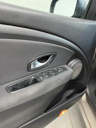 Renault Fluence I с пробегом 2010 года, цена 599 000 рублей, 274376 км, седан, Автокод Объявления