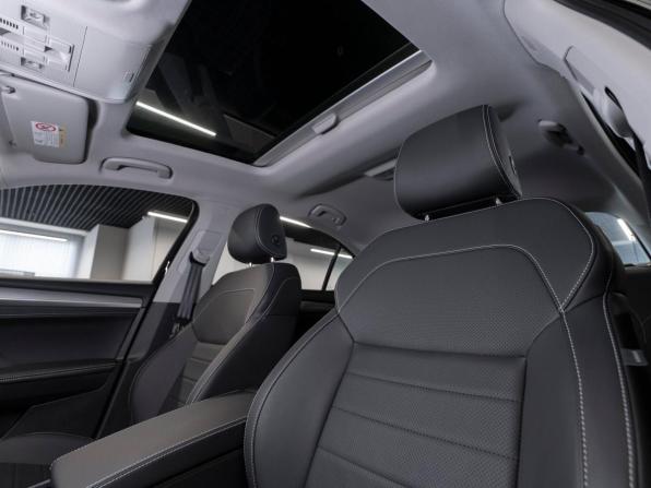 Skoda Superb III Рестайлинг с пробегом 2025 года, цена 3 275 000 рублей, 50 км, лифтбек, Автокод Объявления