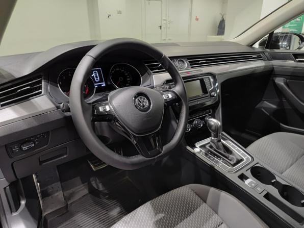 Volkswagen Passat B8 с пробегом 2016 года, цена 1 716 000 рублей, 150595 км, седан, Автокод Объявления